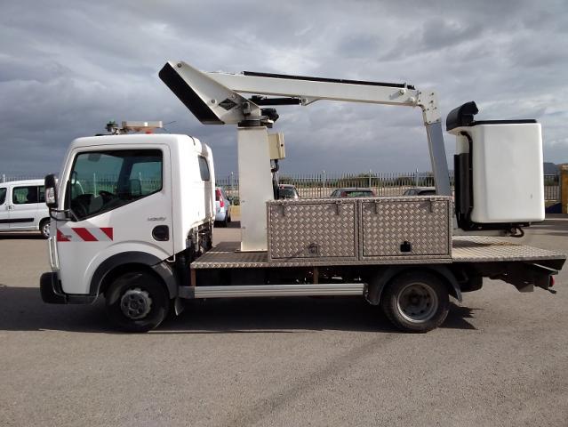 Renault MAXITY 120 DXI CAMION CESTA.