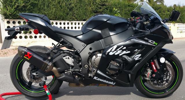 Kawasaki ZX 10R Winter Edition