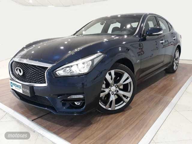 Infiniti Q70