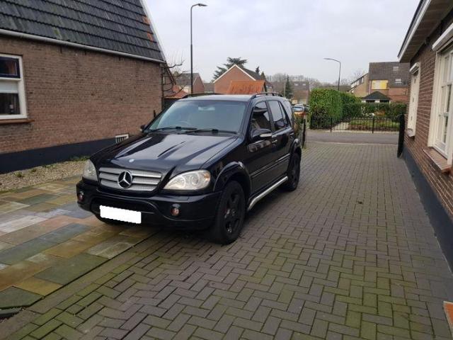 Mercedes-Benz ML 55 AMG