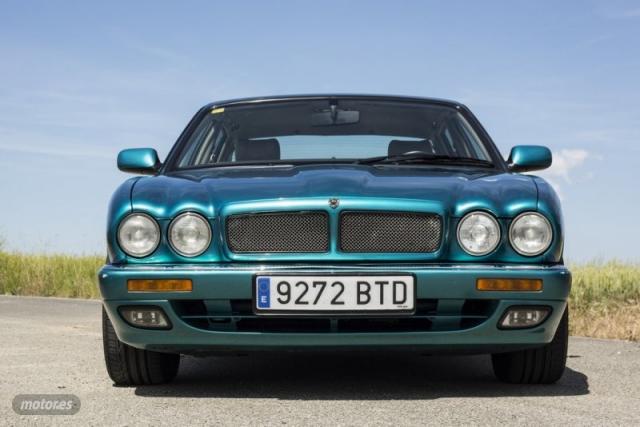 Jaguar X300