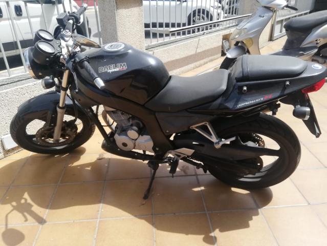 Daelim Roadwing 125Cc R FI