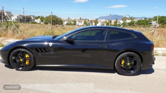 Ferrari GTC4