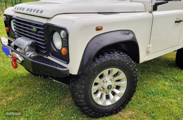 Land-Rover Defender