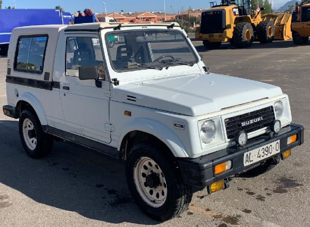 Suzuki Samurai