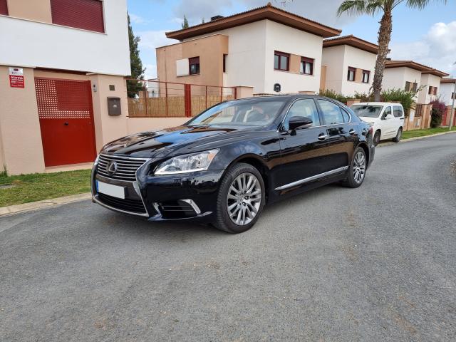 Lexus LS 600