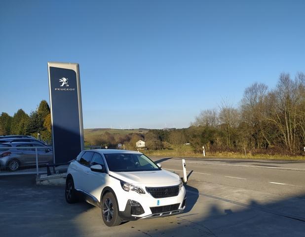 Peugeot  BLUEHDI 130 ALLURE