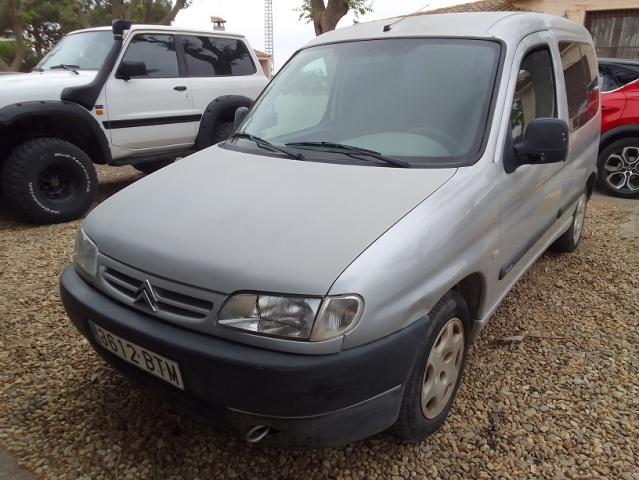 Citroen BERLINGO 2.0 HDI 90 cv 5 PLAZAS.