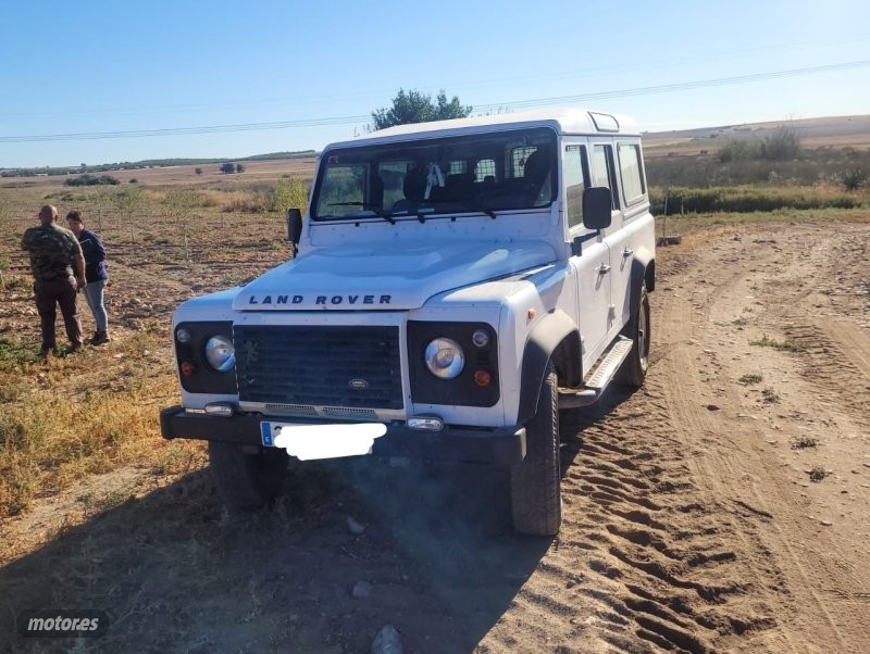 Land-Rover Defender